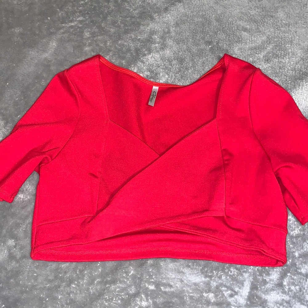 Crop top
